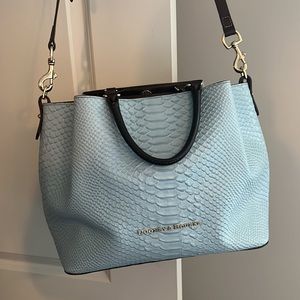 Dooney & Bourke tote